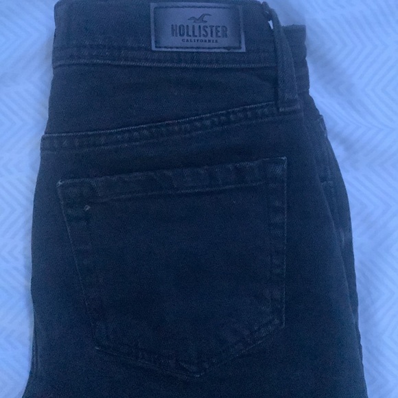 Holister Ultra High Rise Dad Shorts - Picture 4 of 4